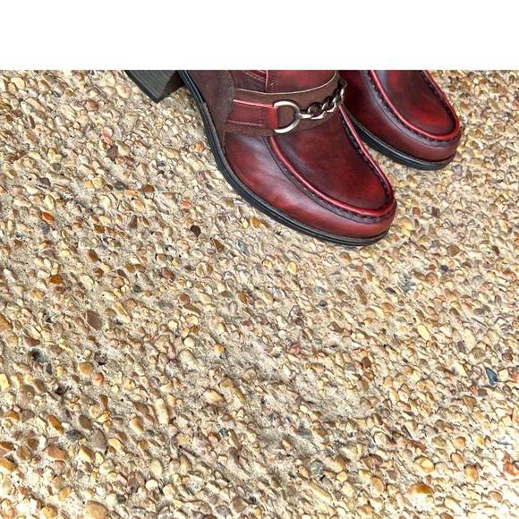 NEW CASTA palmer stacked heel loafer in red - Picture 2 of 3